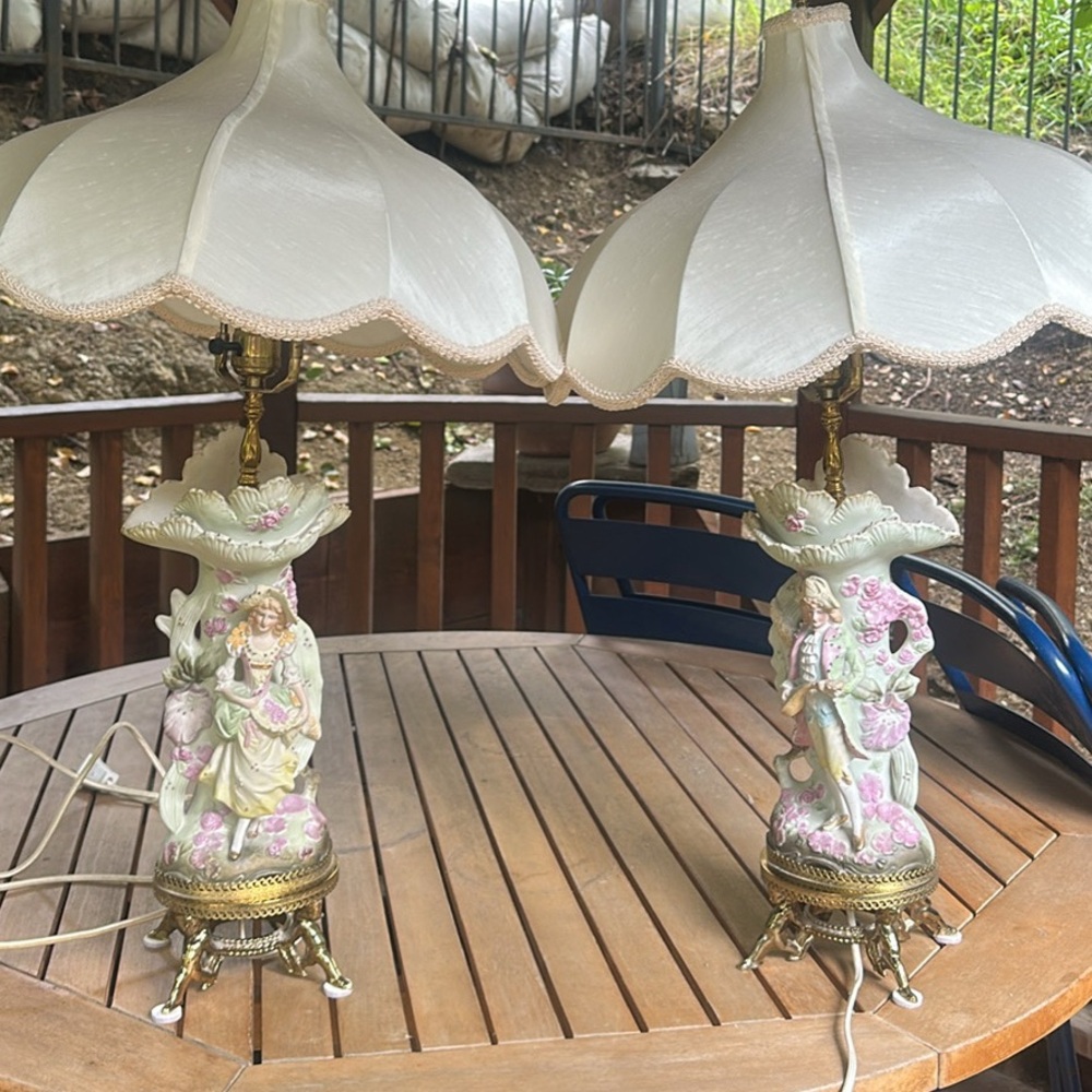 Vintage Capodimonte Style Table Lamp